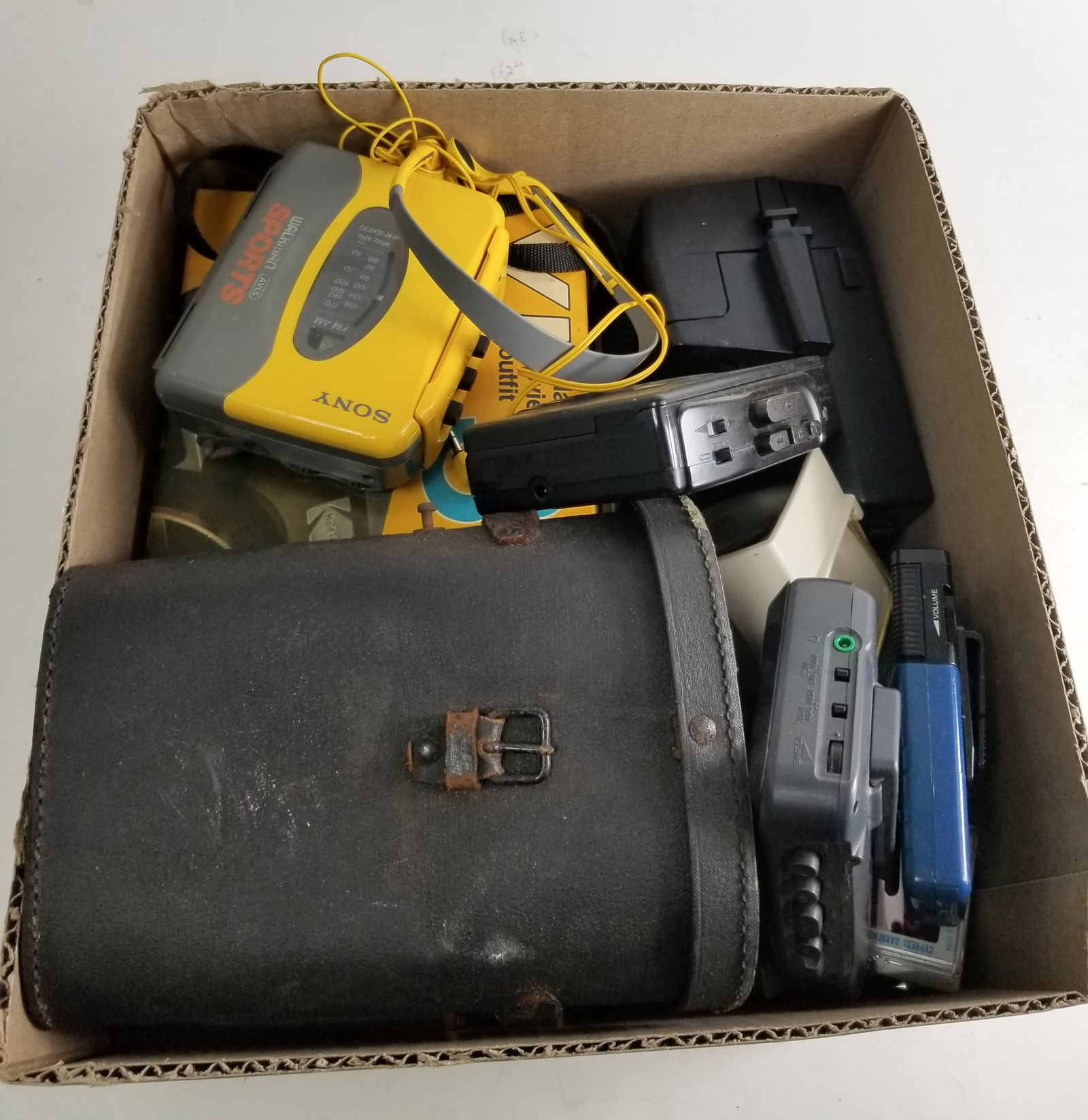 Vintage Cameras and Music Players (1 of 4)