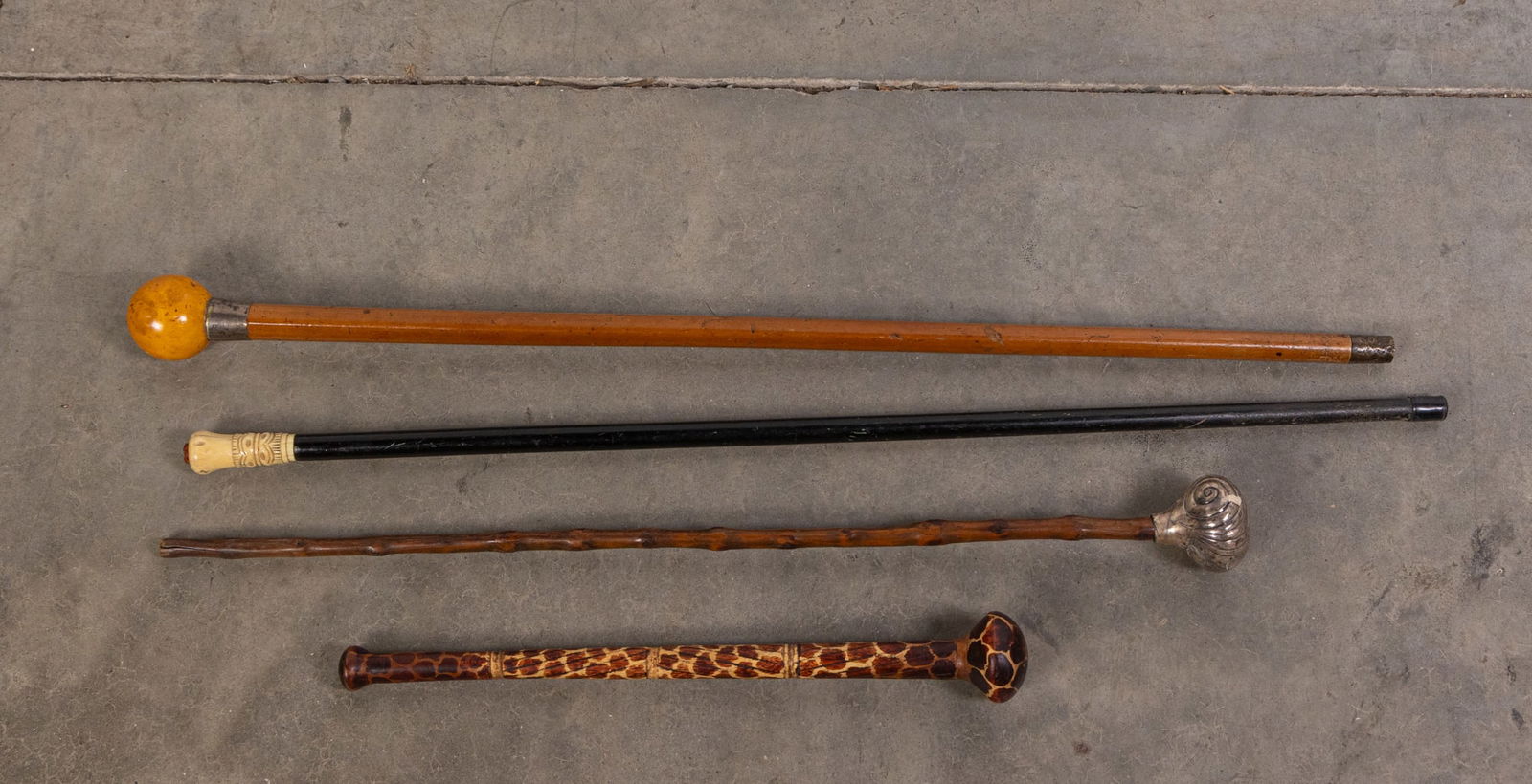 Lot of Vintage Novelty Walking Canes (1 of 3)