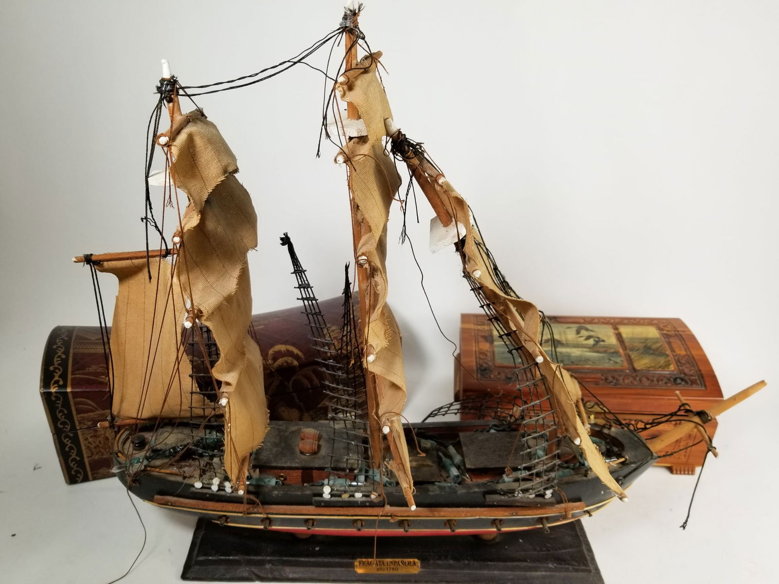 Decor Assortment Lot (1 of 4)