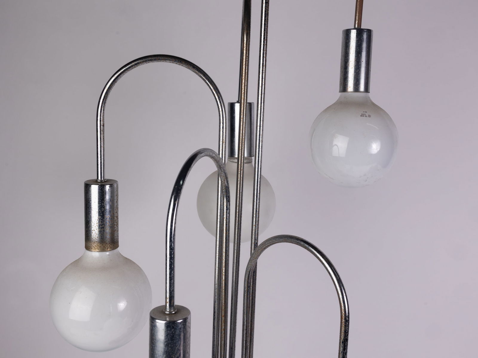 Laurel Lamp Co. "Waterfall" Table Lamp - 5