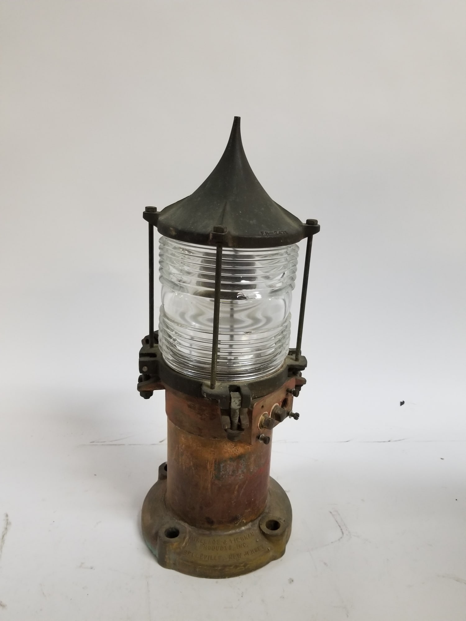 Wallace & Tiernan Fresnel Buoy Lamp - 3
