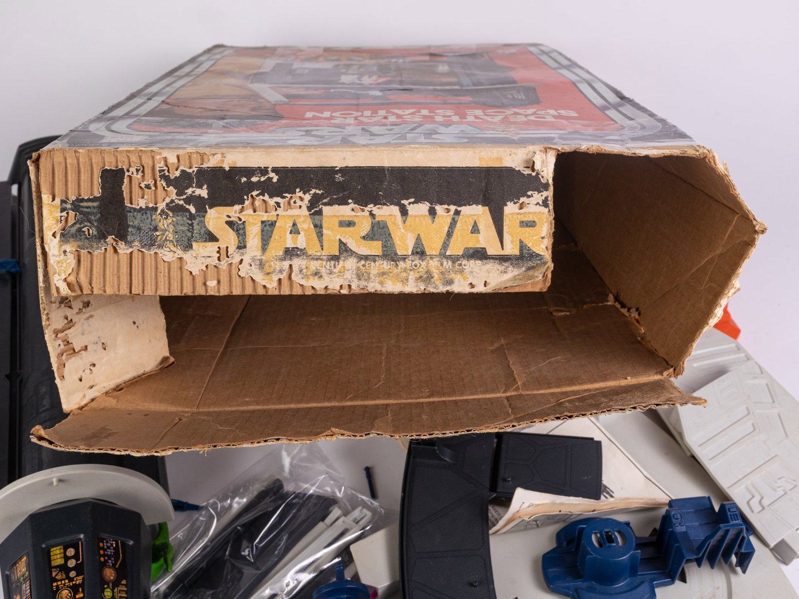 Kenner Star Wars Death Star Space Station IOB - 12