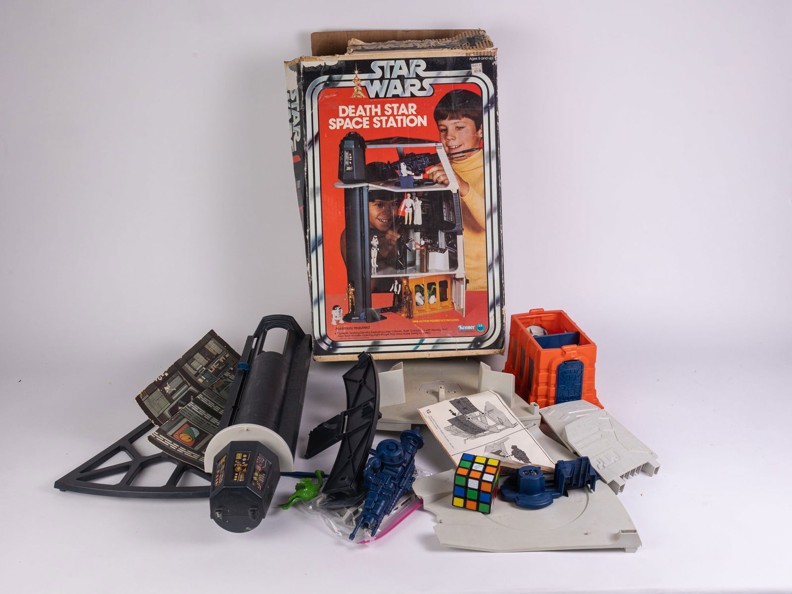 Kenner Star Wars Death Star Space Station IOB - 2