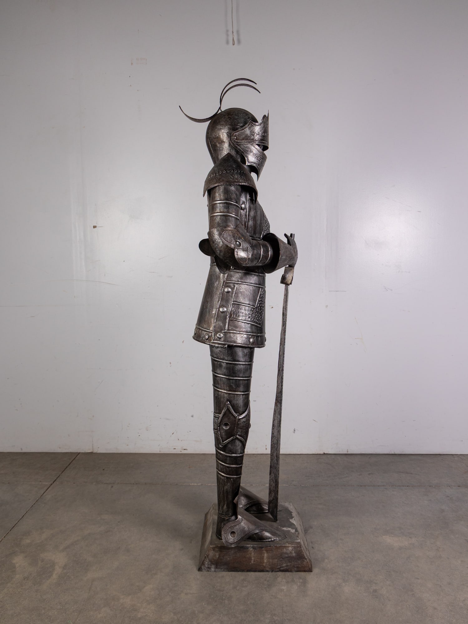 Decorative Medieval Style Standing Suit of Armor Sculpture - 4