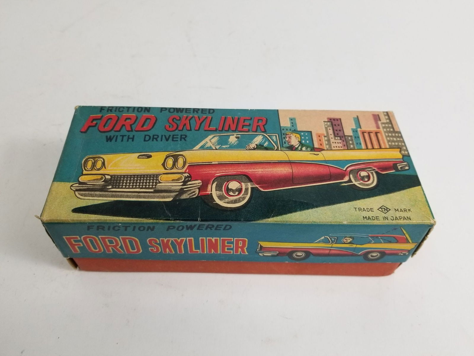 TN Japan Tin Battery Op Ford Skyliner w/ Box - 2