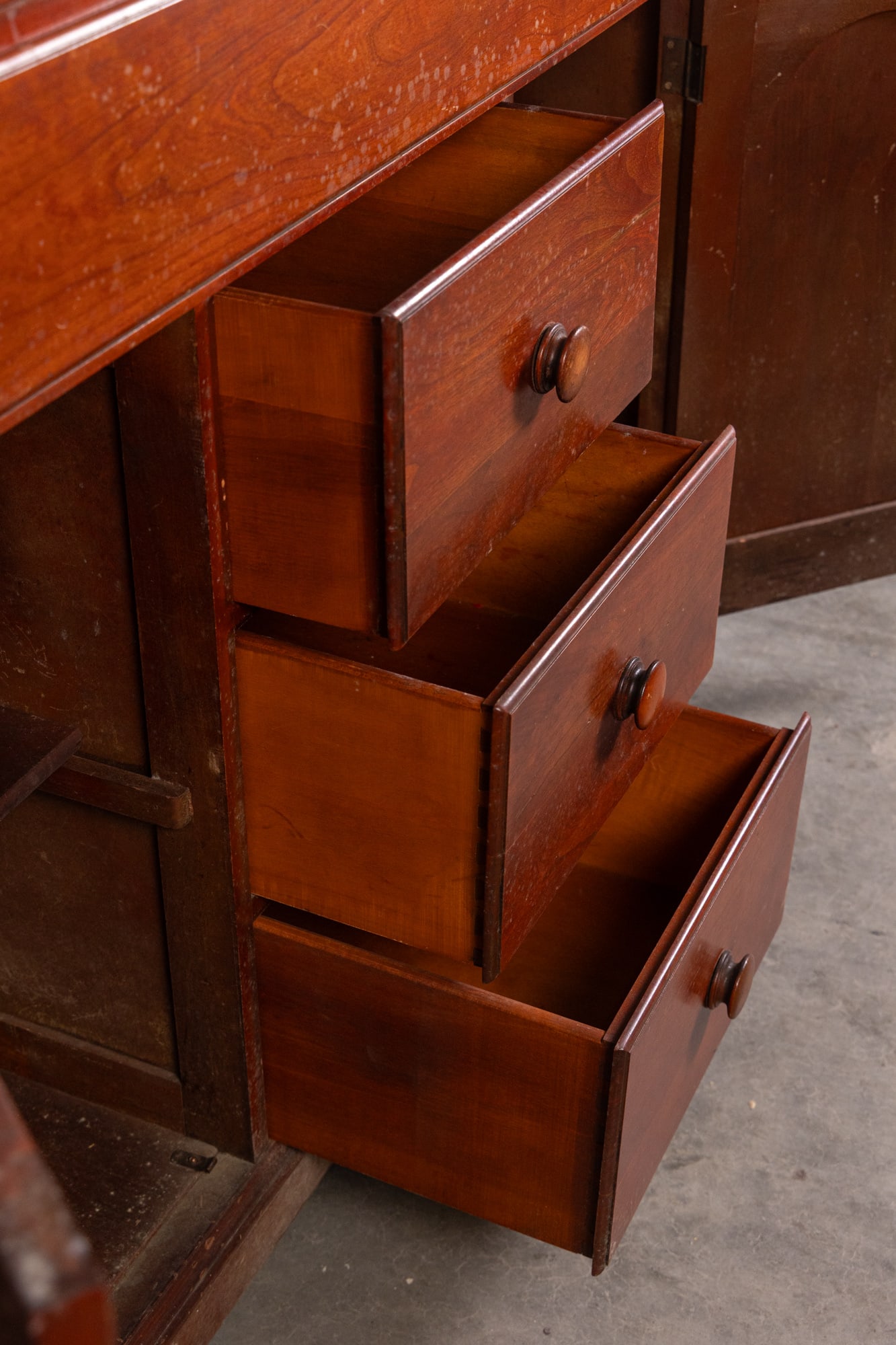 Pennsylvania House Primitive Style Vintage Sideboard/Buffet Cabinet - 7