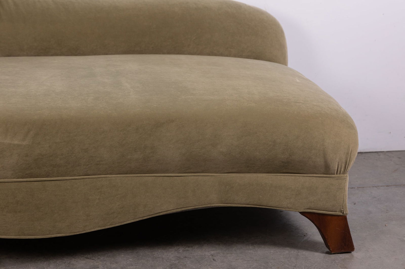 Sage Green Vintage Chaise Lounge - 4