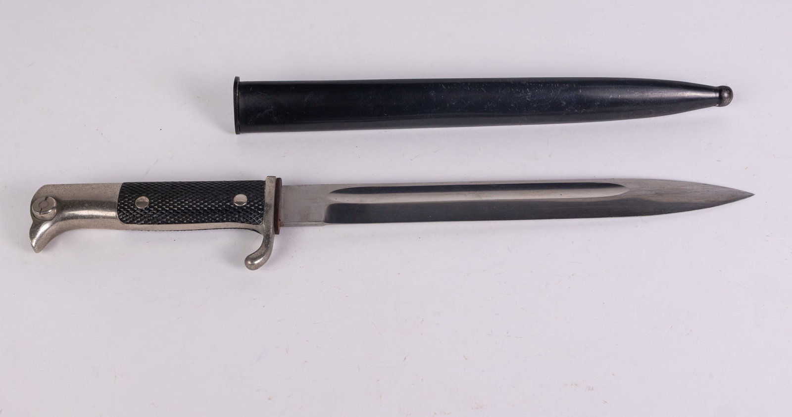 WWII Siegfried Waffen Bayonet with Sheath (1 of 6)