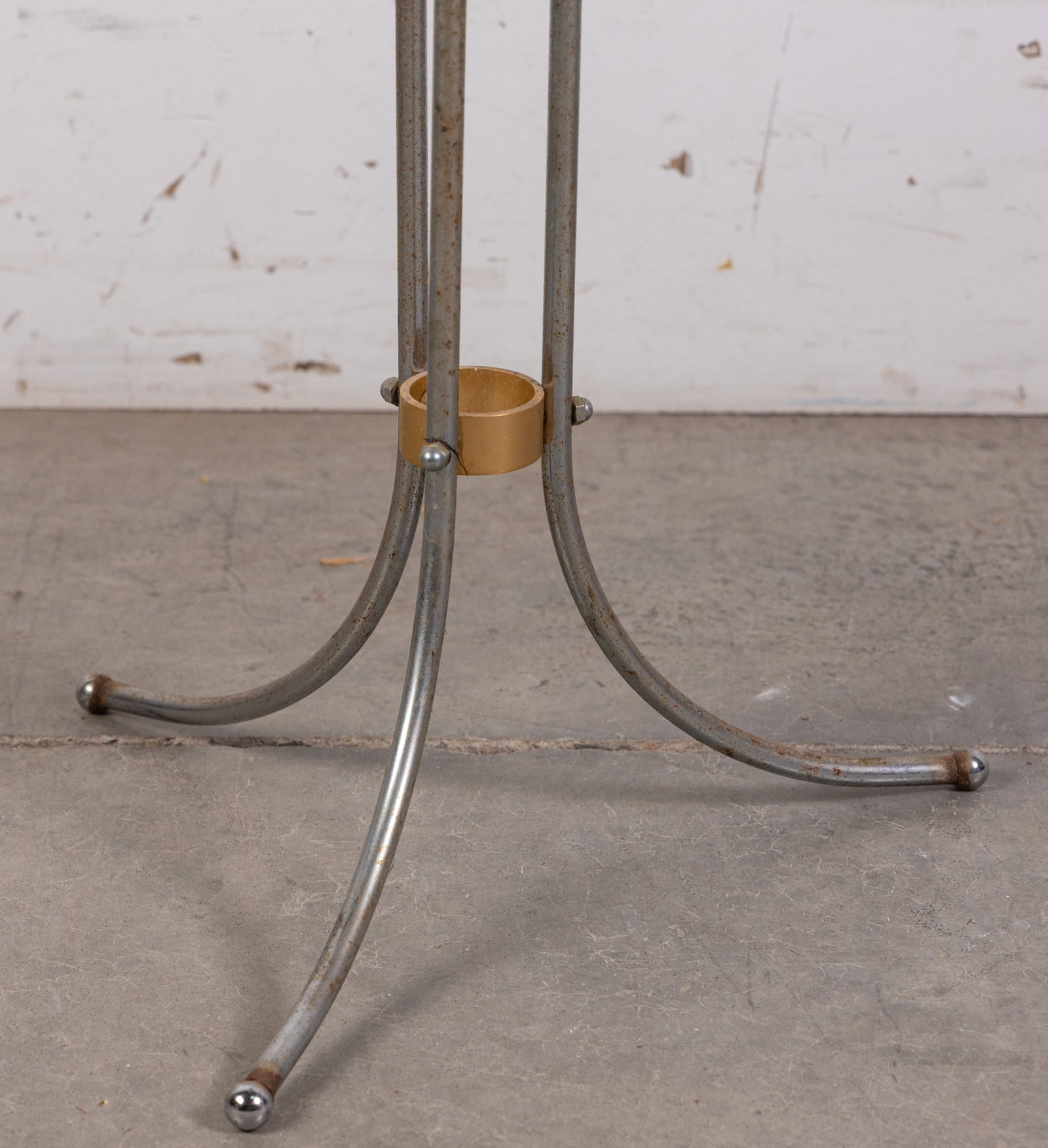 Vintage Modern Chrome Standing Champagne Bucket - 4