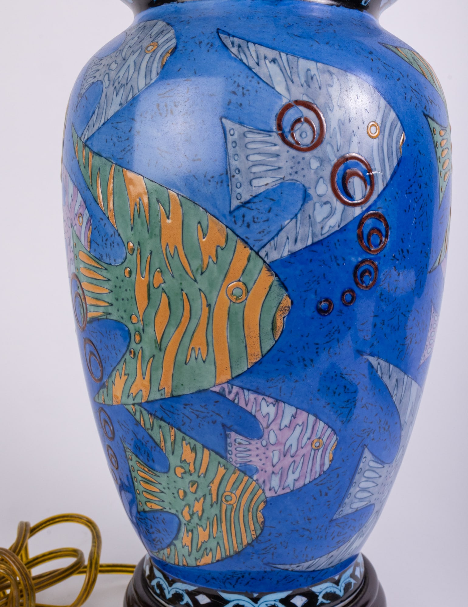 Contemporary Fish Decorated Table Lamp - 3