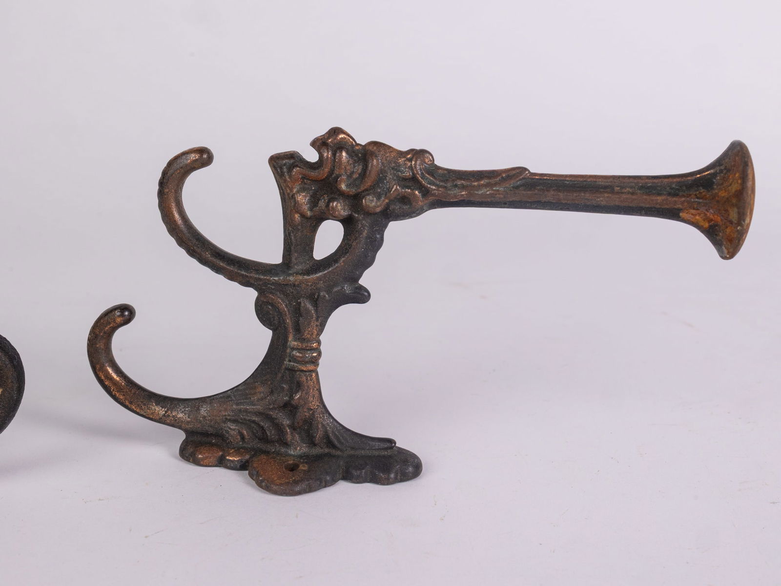 Pair of Ornate Victorian Gargoyle Wall Hooks - 4