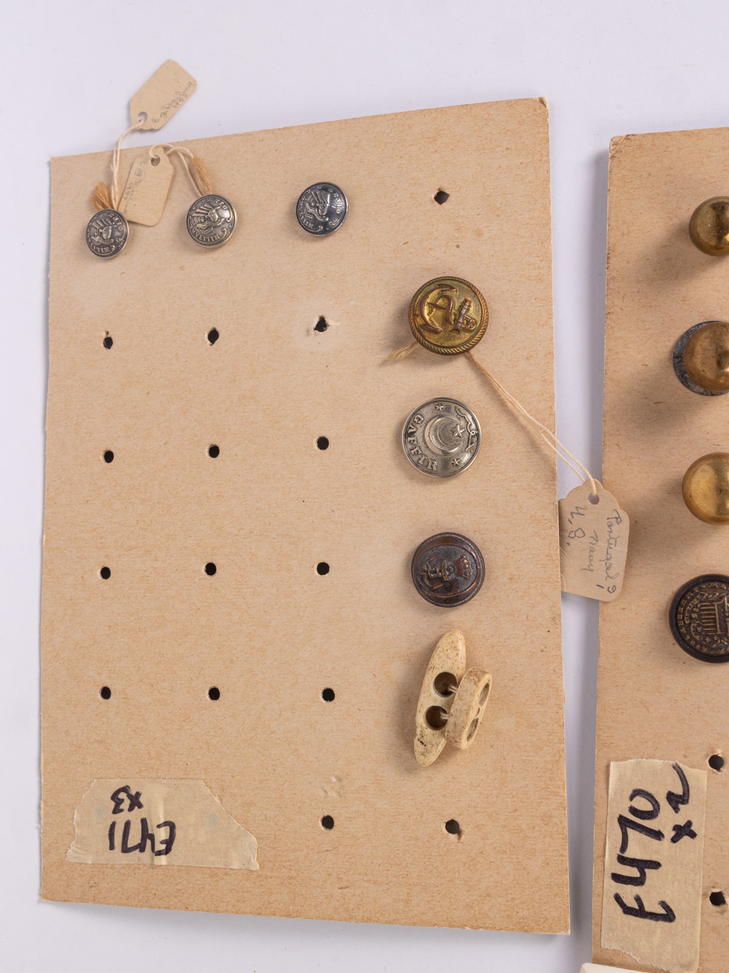 Lot of Assorted Vintage and Antique Buttons - 7