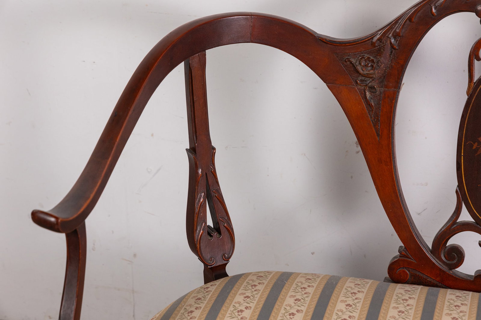 Antique Early 20th Century Settee - 4