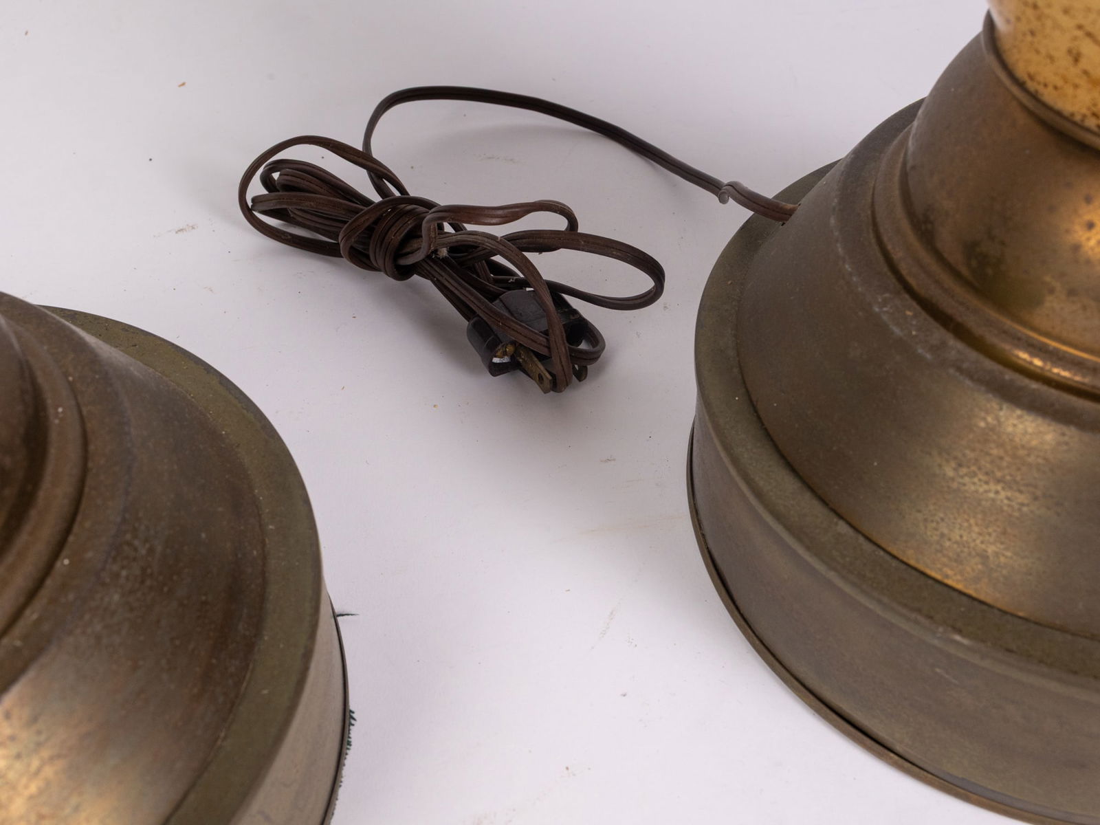 Pair of Hollywood Regency Torchiere Table Lamps - 5