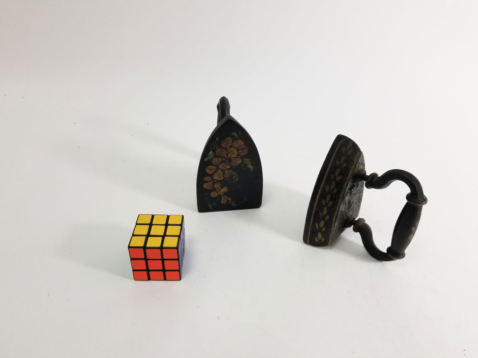 Pair of Antique Folk Art Painted Sad Irons Signed "A.B. Wade" - 3