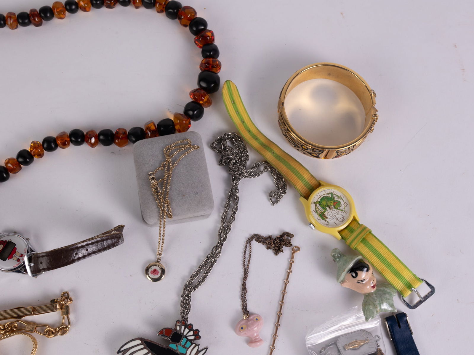 Vintage Costume Jewelry and Accessories - 7