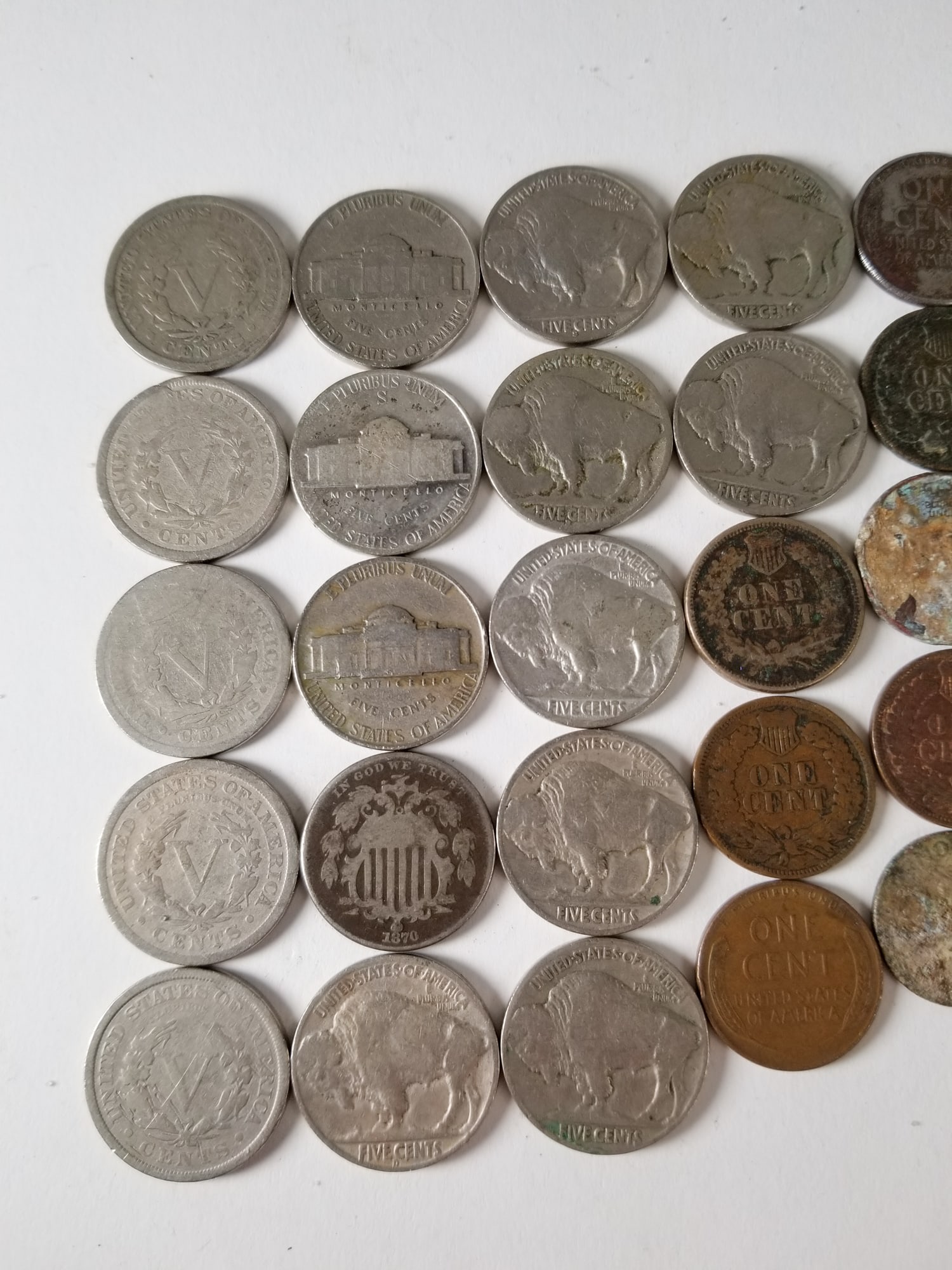 Assortment of Coins including Indian Head Cents - 3
