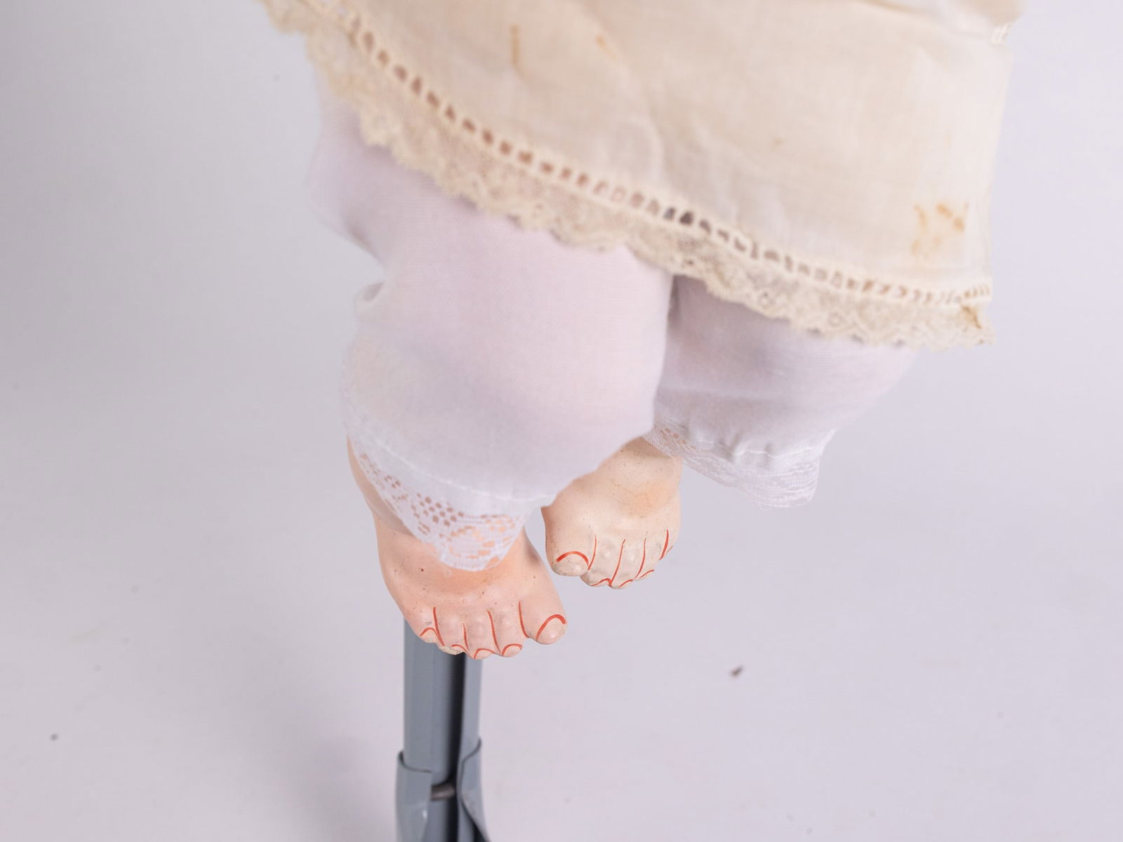 Antique German Kammer and Reinhardt Flirty Eyed Bisque Character Doll - 5