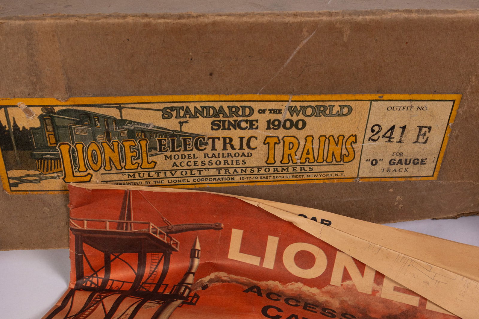 Lionel Pre-War Lionel 260E Loco & Tender w/ 710, 710, 712 Passenger Cars [w/ Assorted Accessories] - 3