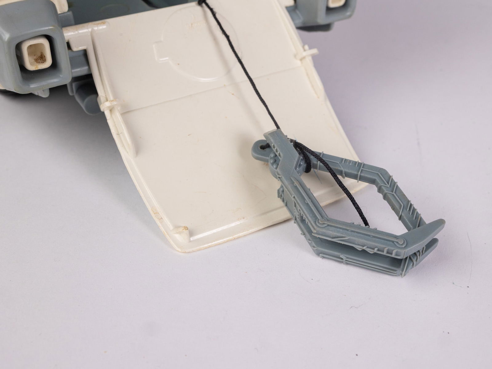 Vintage Kenner 1986 The Real Ghostbusters ECTO-1 Car Vehicle IOB - 8