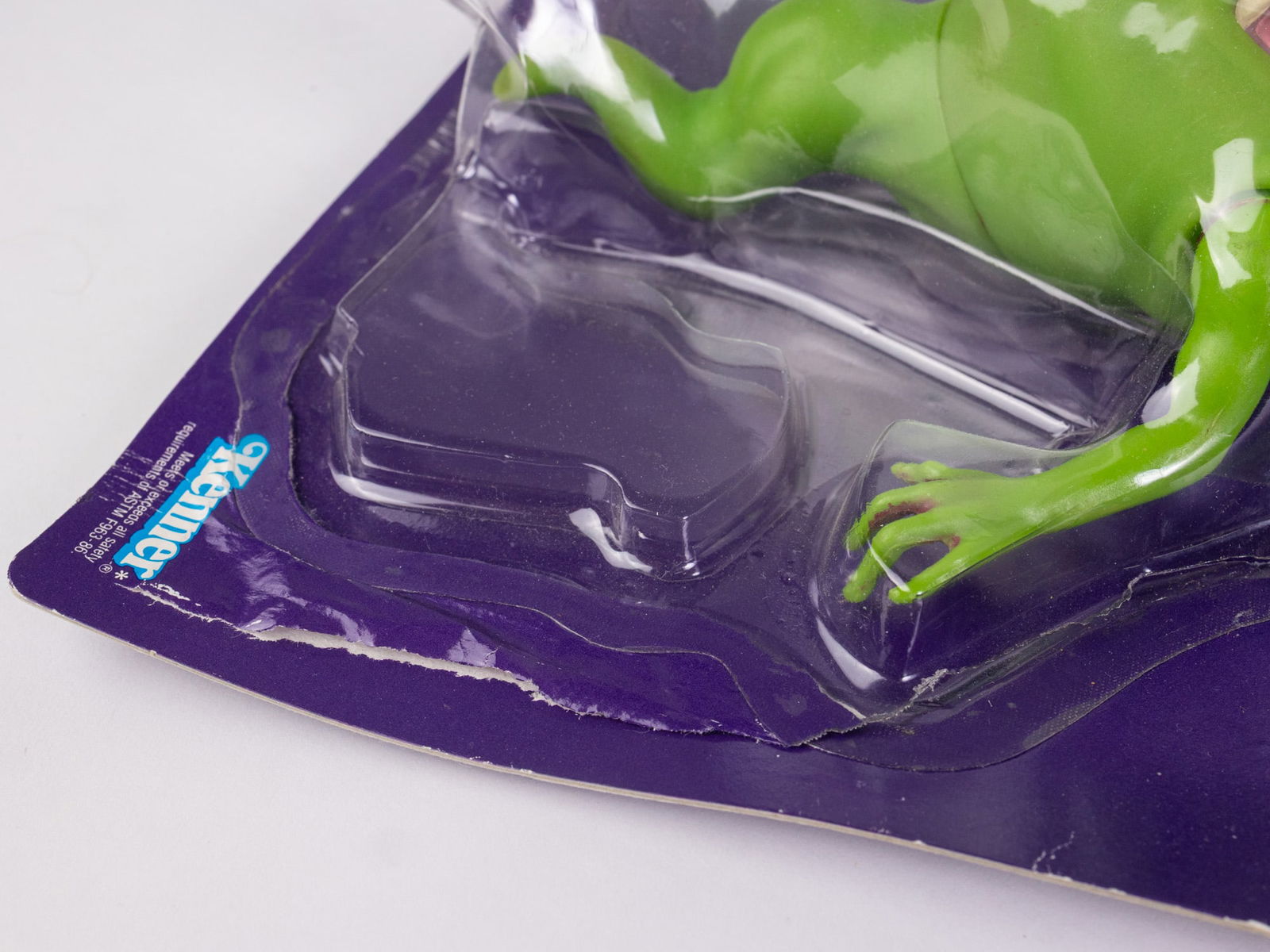 Vintage Kenner 80's Green Ghost & Stay-Puft Man Figures & Slimer Pullover - 11