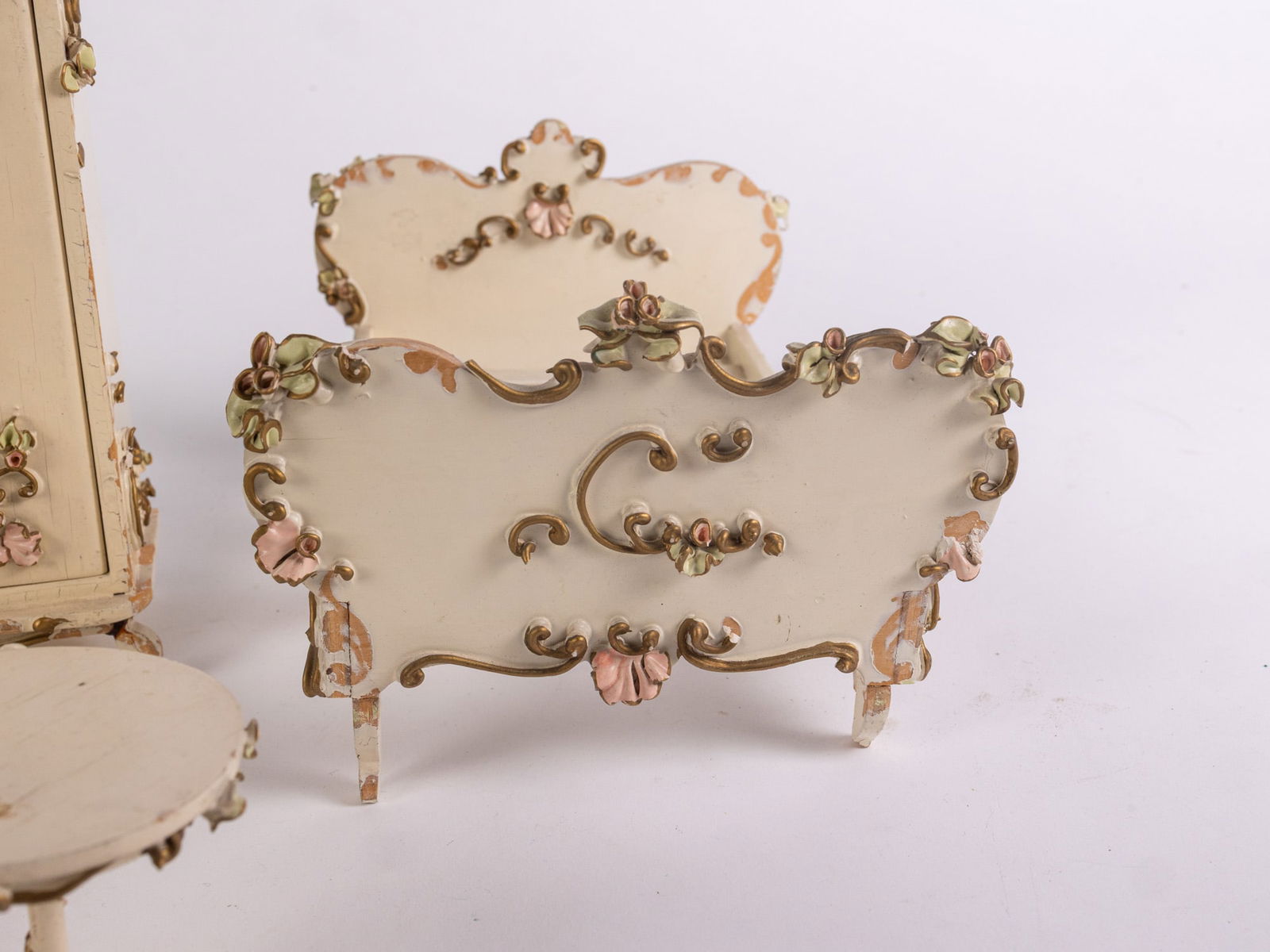 Six Piece Set of Puppen Möbel Spielwaren Early 20th Century Doll Furniture - 6