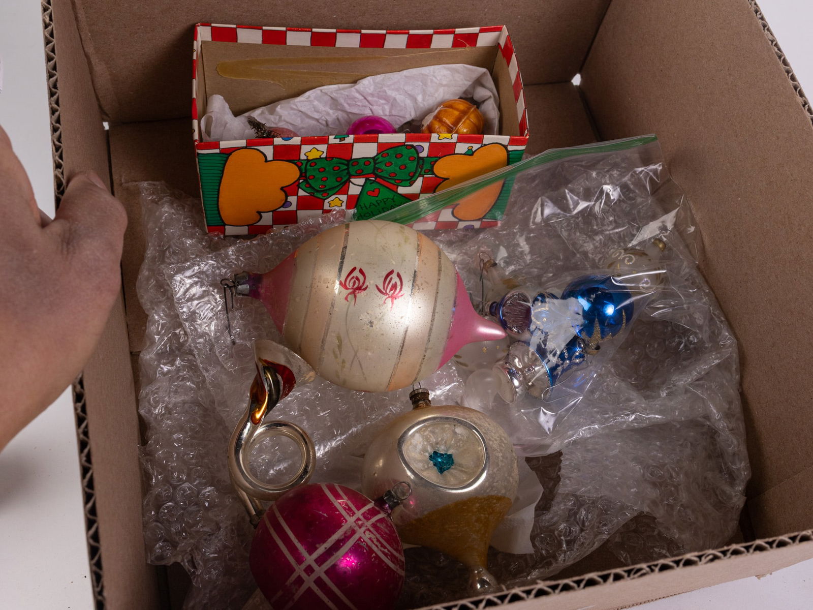 Vintage and Antique Christmas Ornaments Featuring Mercury Glass - 7