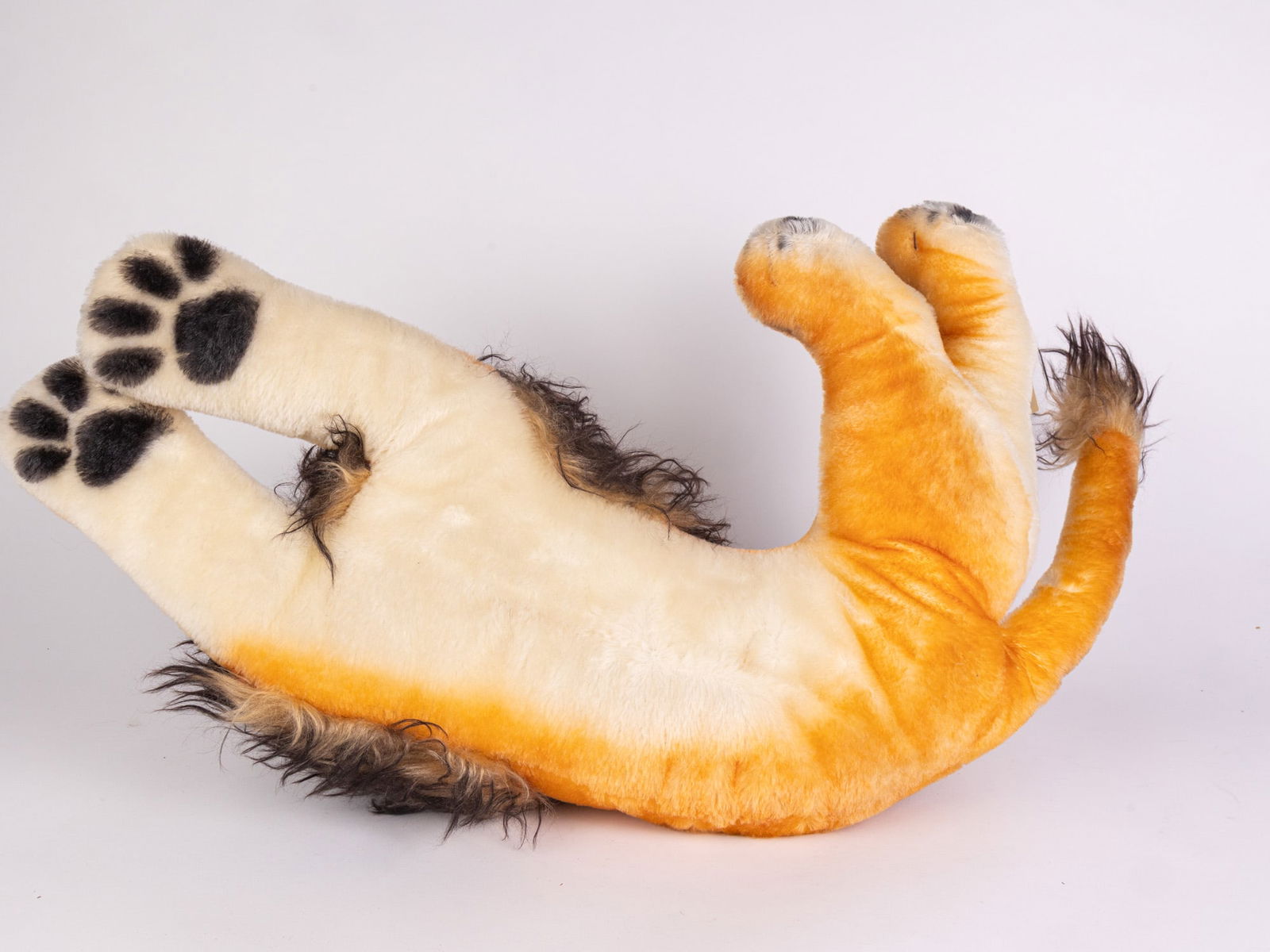 Steiff "Leo the Lion" 26" 1956 Replica - 5