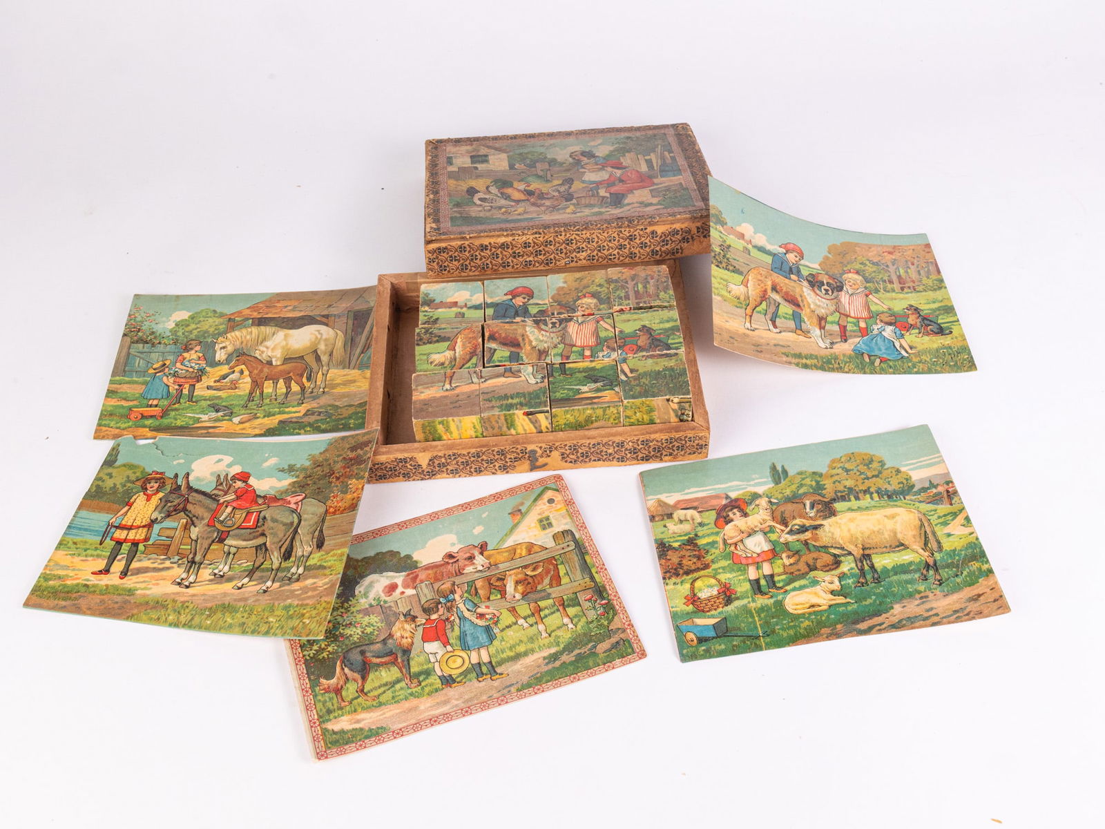 Nice Complete Set of Victorian Picture Puzzle Blocks in Case - 3