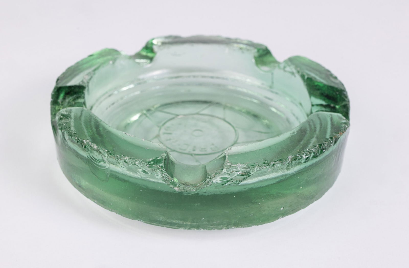 "Bridgeton N.J." Glass Ashtray: "Bridgeton N.J." Glass Ashtray: Ashtray made in Bridgeton N.J. Used on tables in the original Hill Top Eatery in Mullica Hill N.J. Size 1.5" x 5.5" x 5.5" Literature Brooks Auction – Online Auct