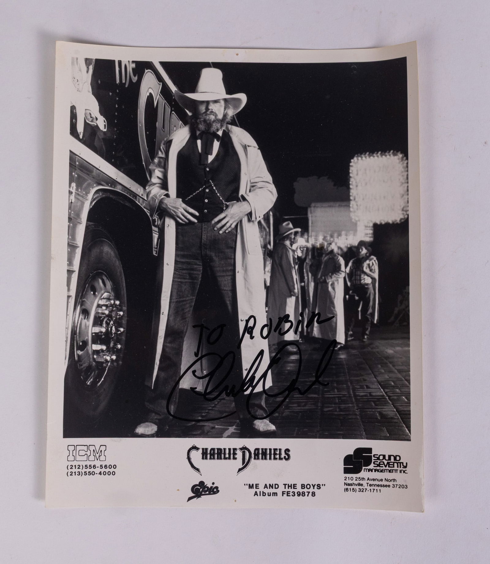 Charlie Daniels Autographed Photo: Charlie Daniels Autographed PhotoSize10" x 8"LiteratureBrooks Auction – Online Auction Terms & Conditions Contact: (856) 694-2960 | info@brooks.auction READ BEFORE YOU BID: We want you to feel