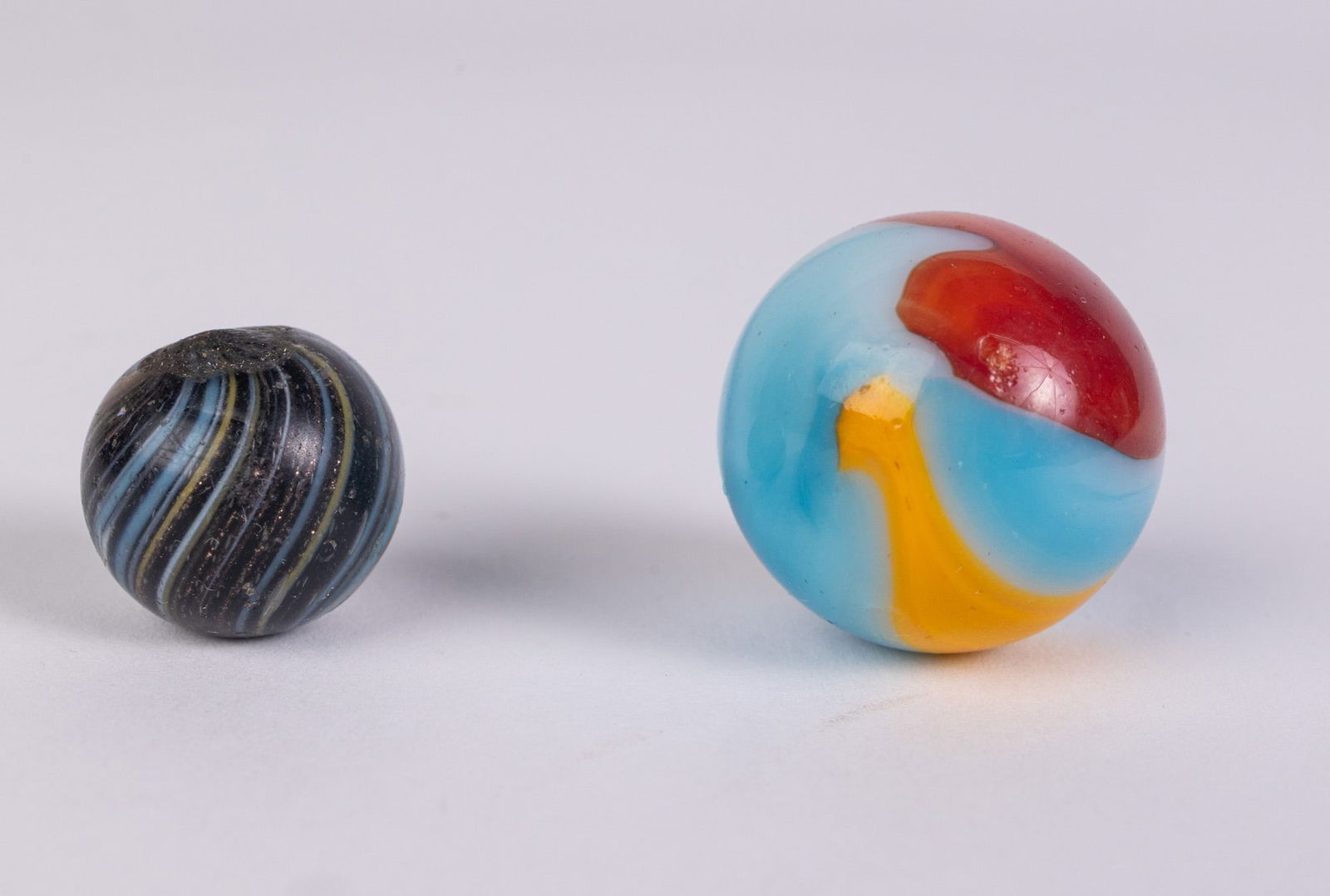 Pair of Vintage Marbles ft. Vitro Parrot & Onion Skin Lutz (1 of 6)