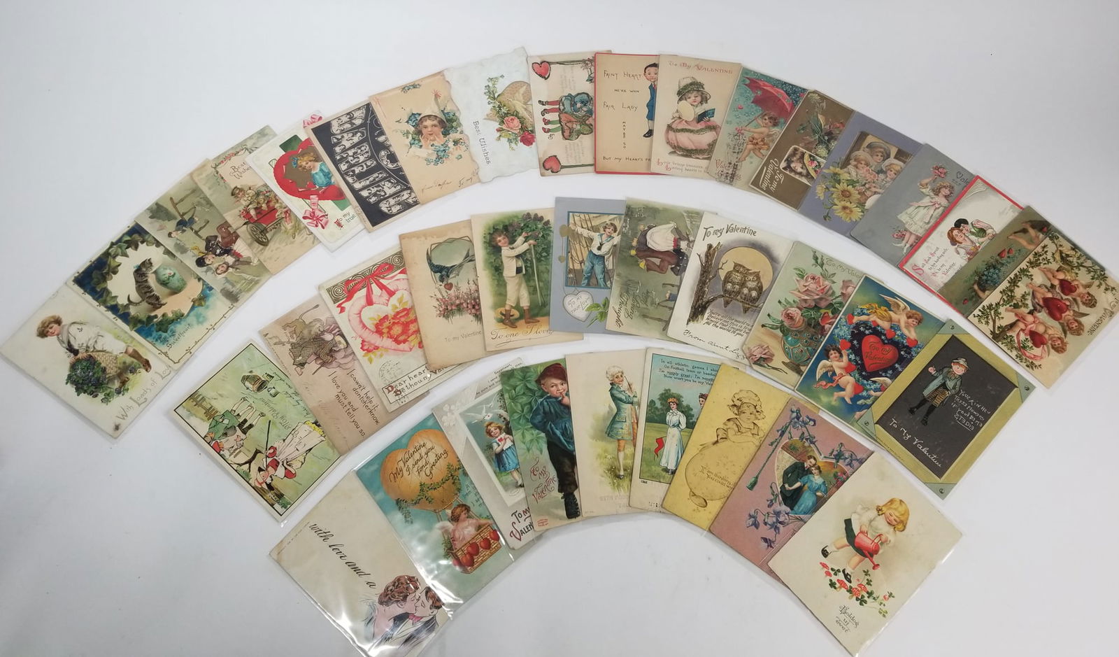 Grouping of Antique Valentines Day Postcards (1 of 4)
