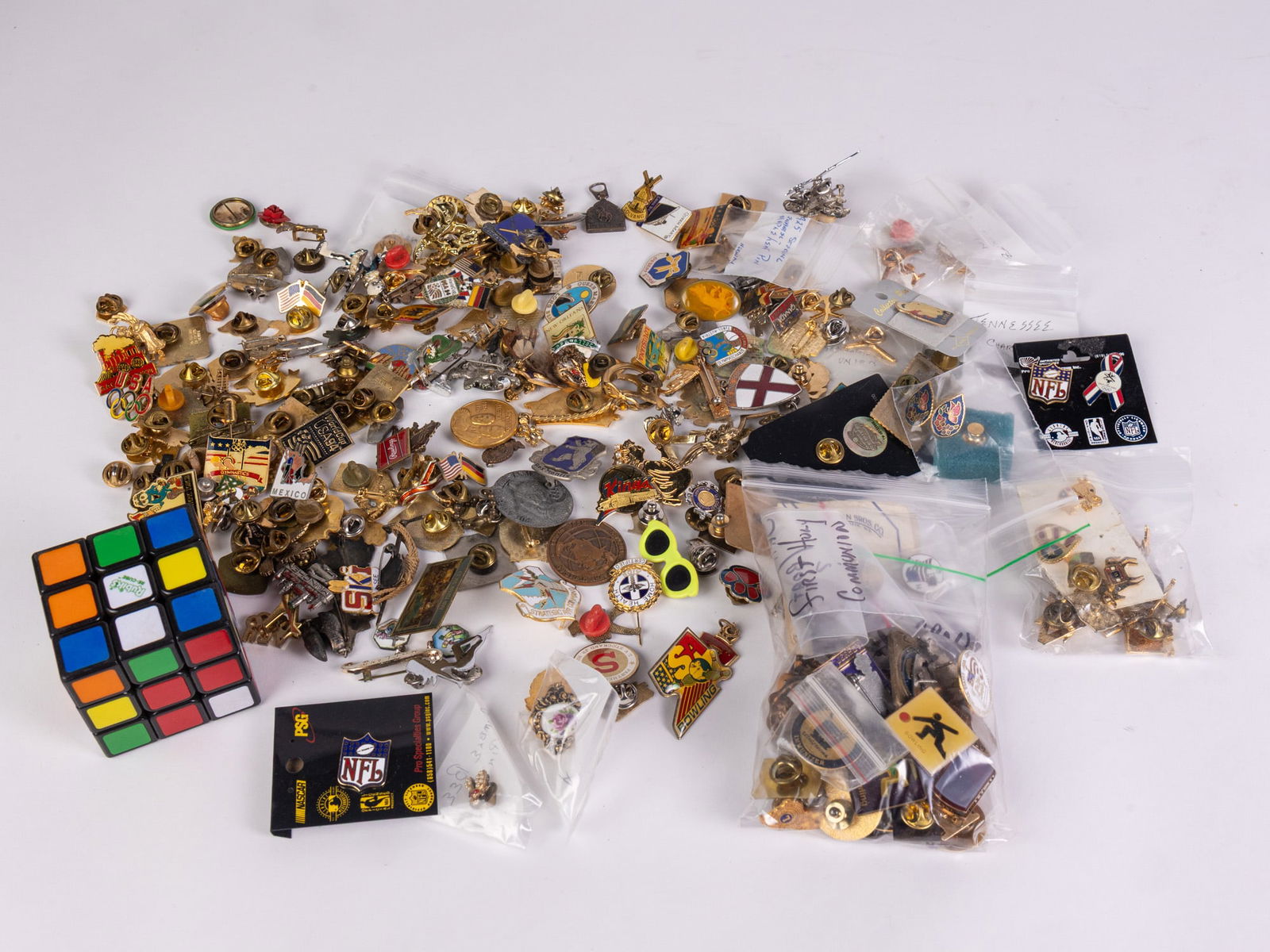 Large Lot of Vintage Enamel Pins - 3