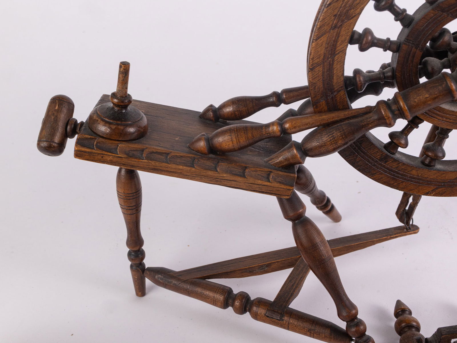 Vintage Doll Sized Spinning Wheel - 4