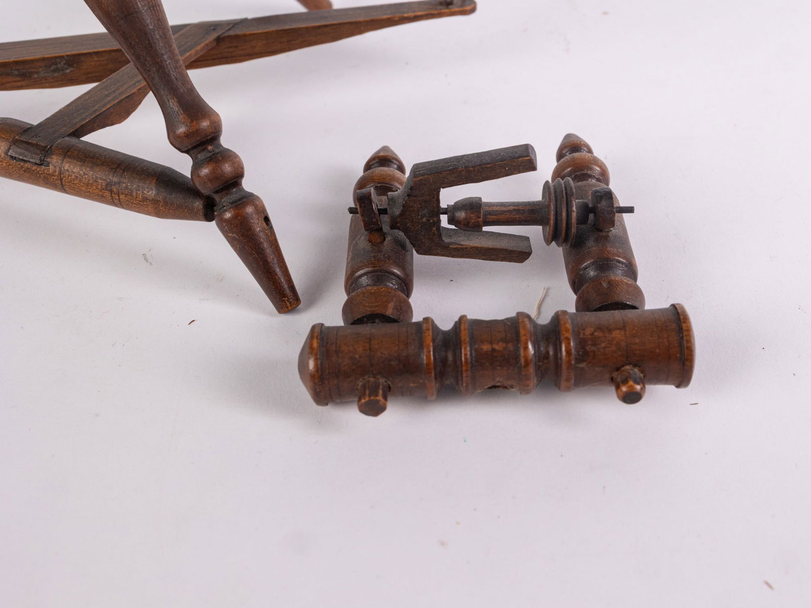 Vintage Doll Sized Spinning Wheel - 5