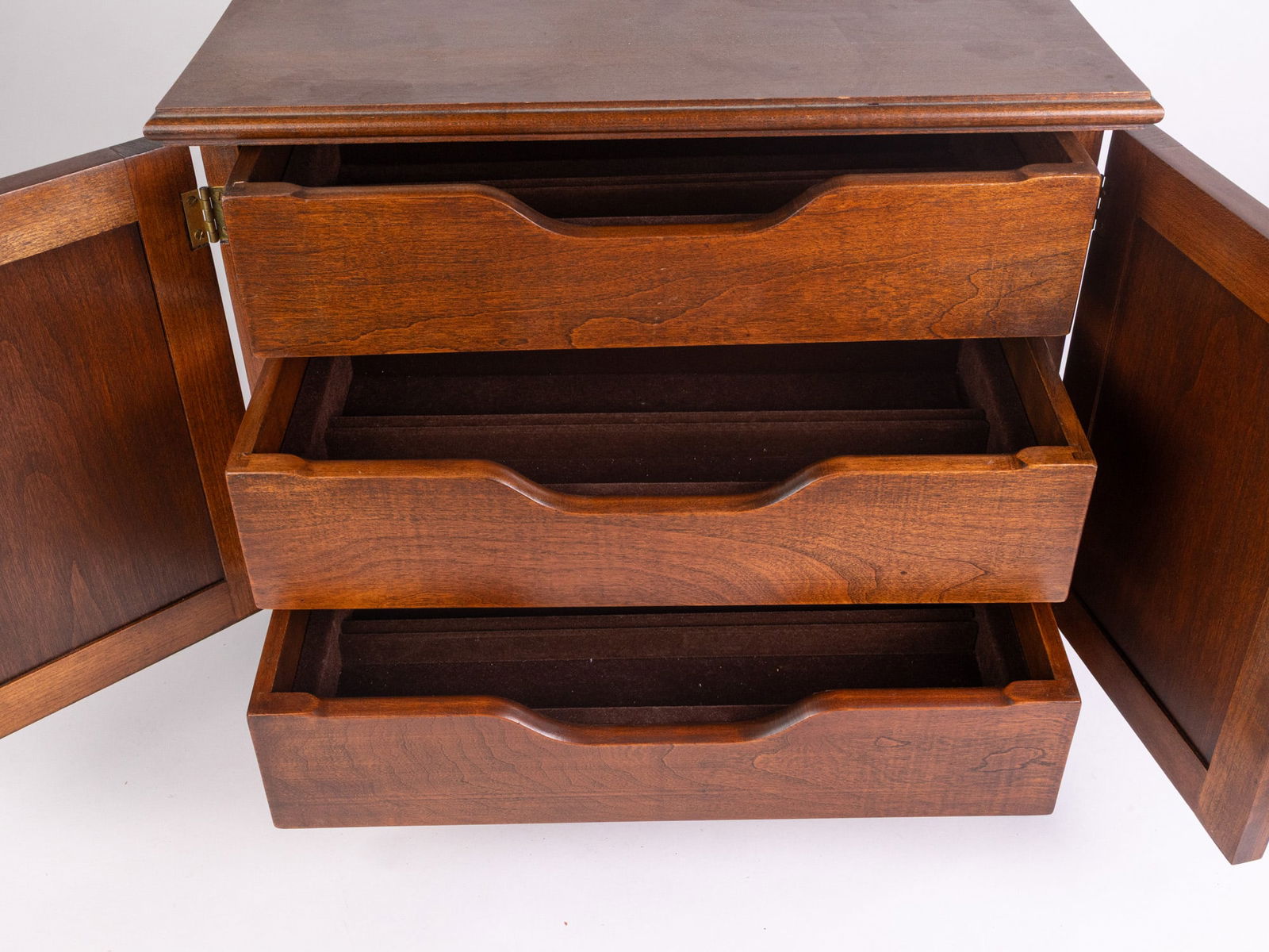 Miniature Salesman Sample Chippendale 3-Drawer Stand - 3