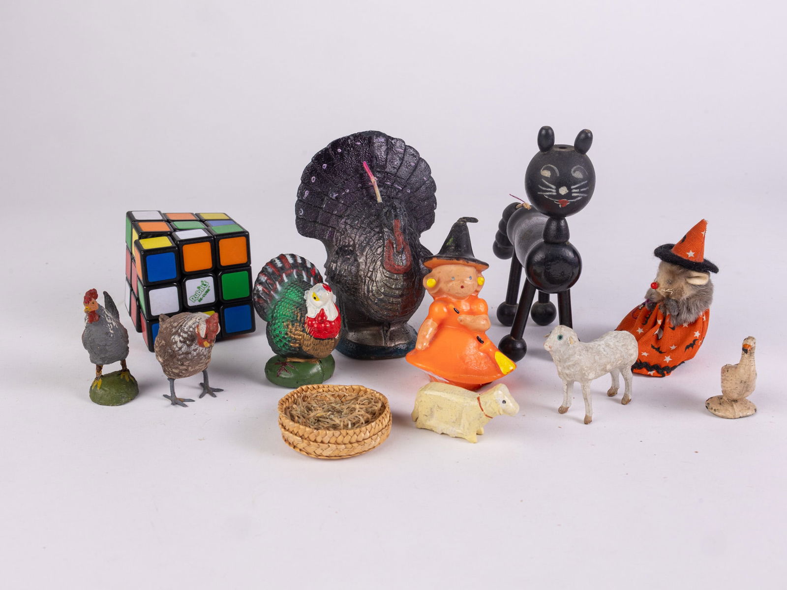 Lot of Vintage Halloween and Thanksgiving Decor Items - 2