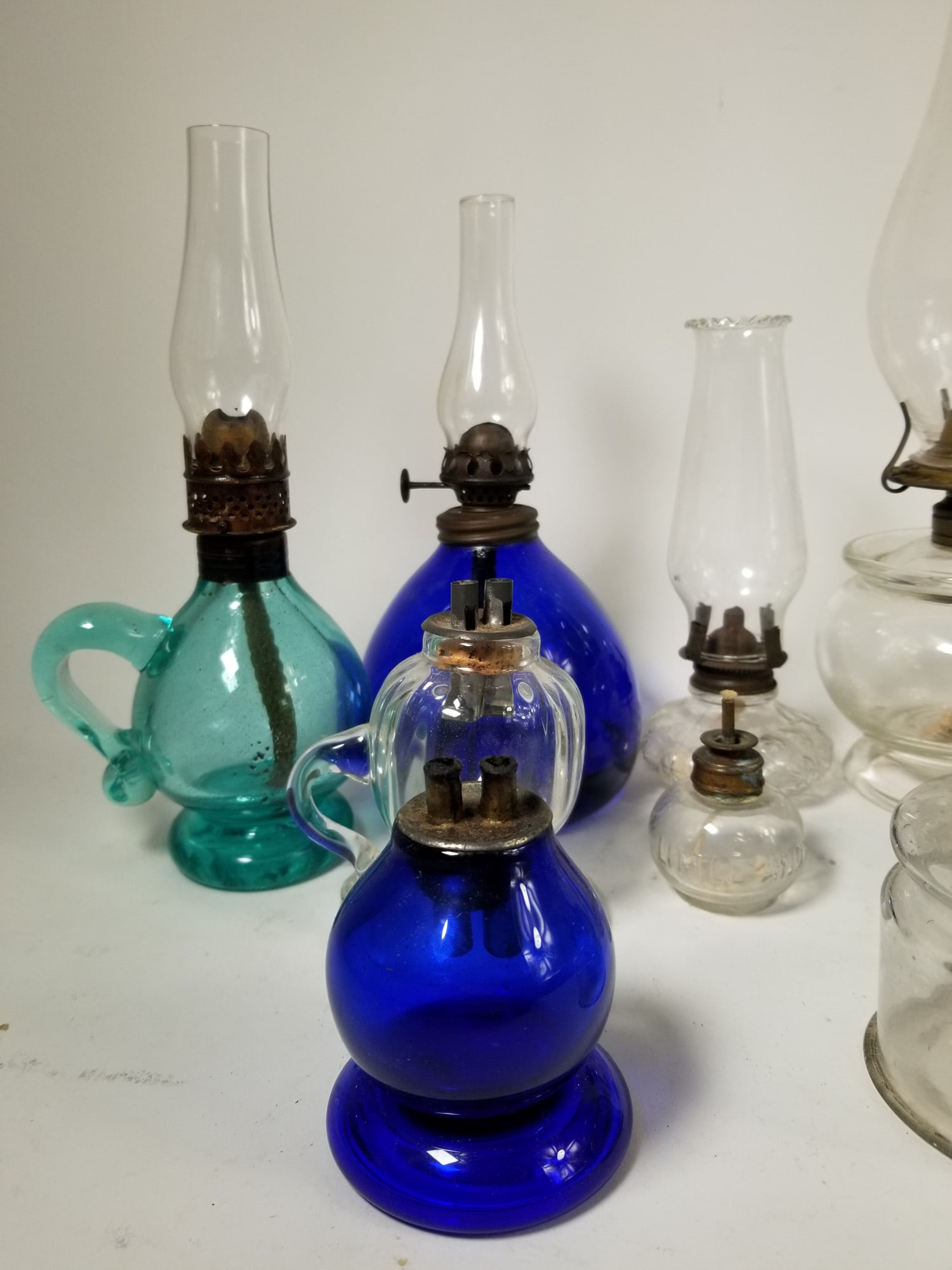 Vintage & Antique Hand Blown Glass Oil Lamps - 3