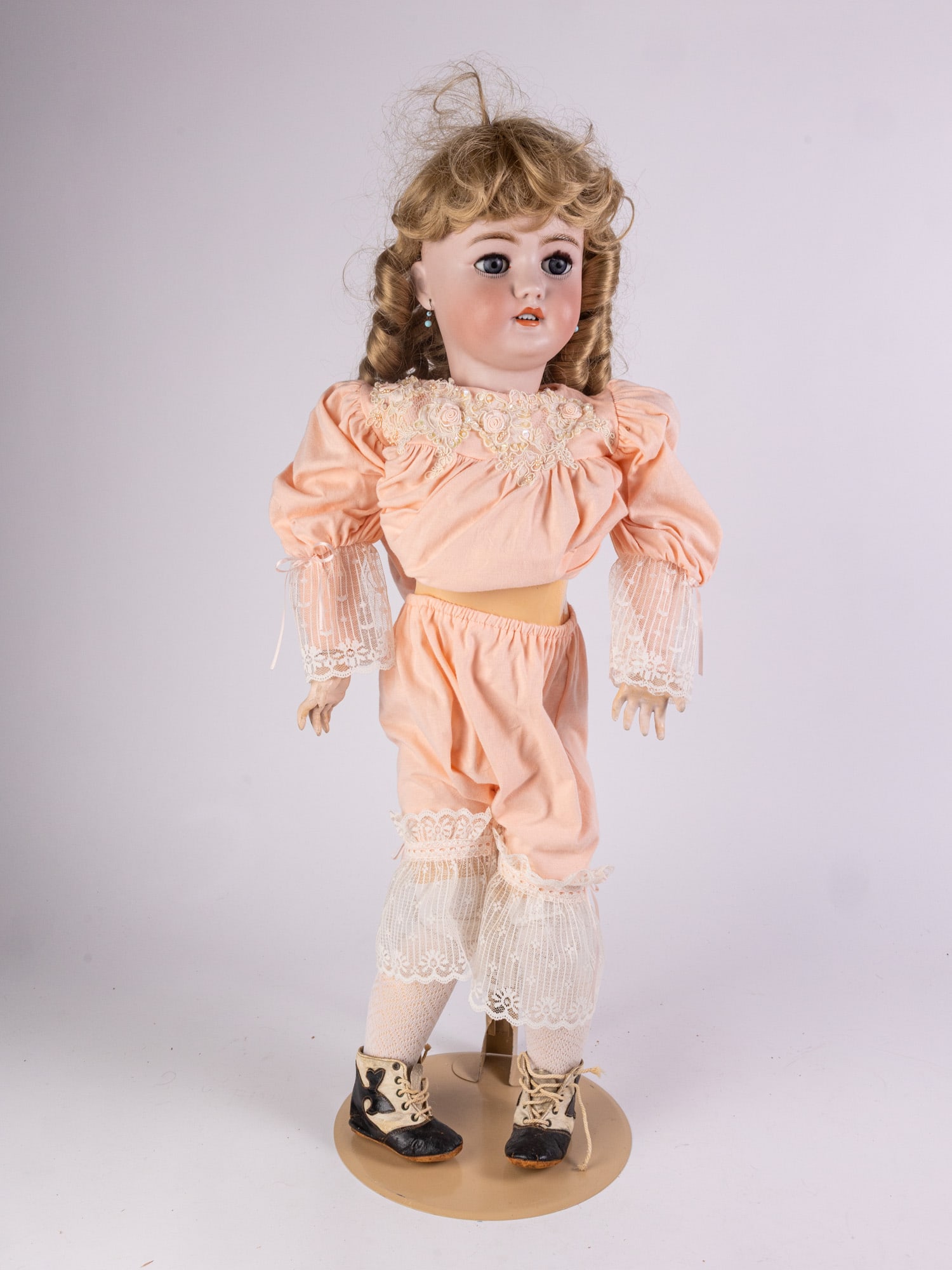 Antique C.M. Bergmann/Simon & Halbig German Bisque Doll: Antique C.M. Bergmann/Simon & Halbig German Bisque Doll: Bisque socket head, pierced ears, blue sleepy eyes, painted lower lashes, applied upper lash, feathered brows, open mouth, accented lips, upper