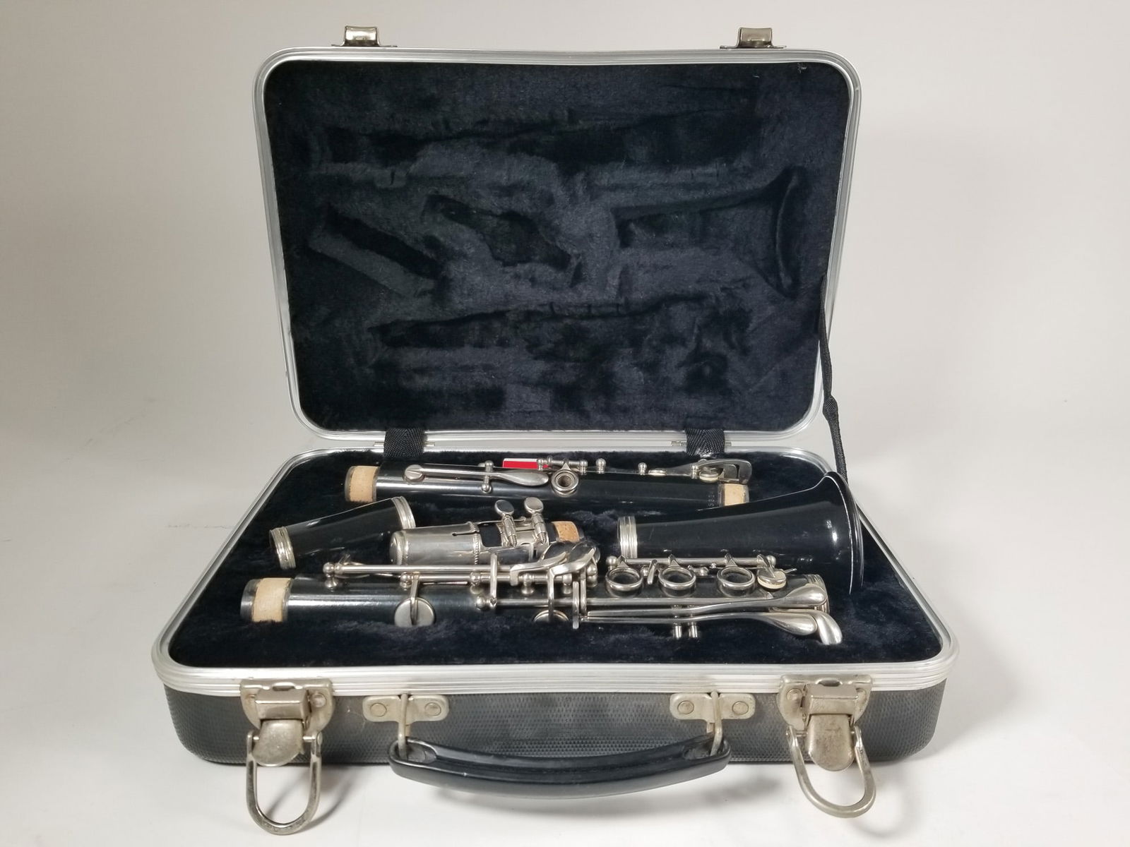 Standard Concert Clarinet in Case - 2