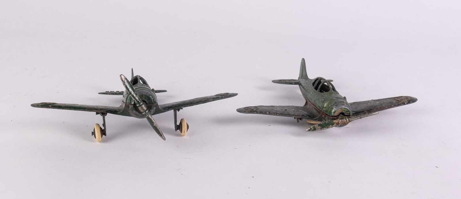 Pair of Two Vintage Hubley Kiddie-Toy Planes (1 of 6)