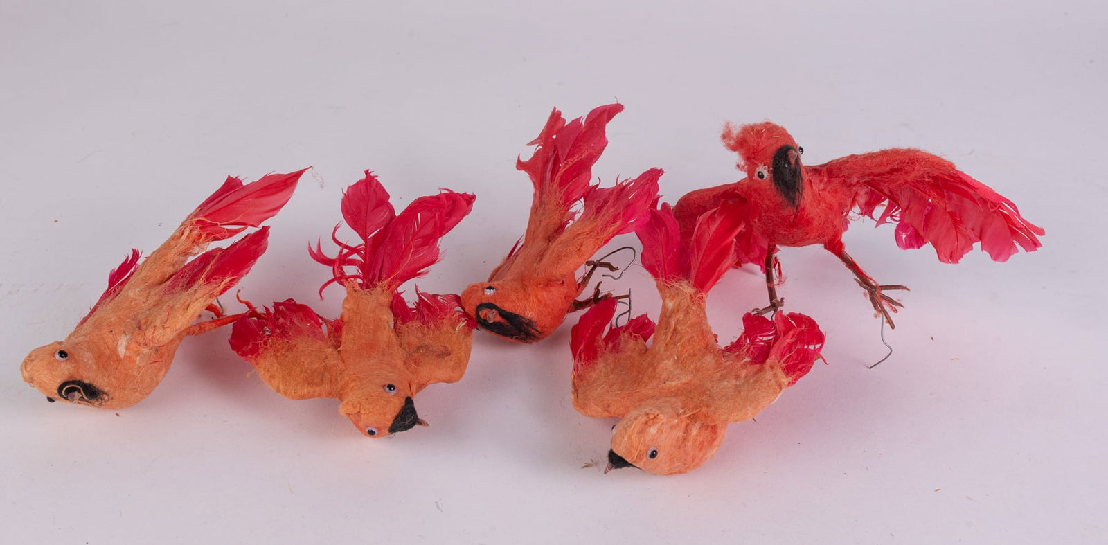 Grouping of Vintage Cardinal Ornaments w/ Wire Feet: Grouping of Vintage Cardinal Ornaments w/ Wire FeetSize7" x 12" x 12"LiteratureBrooks Auction – Online Auction Terms & Conditions Contact: (856) 694-2960 | info@brooks.auction READ BEFORE YOU