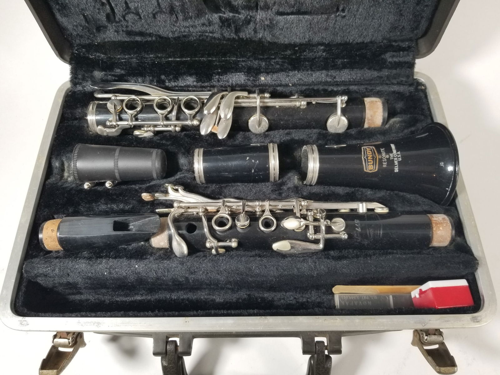 Standard Concert Clarinet in Case - 2