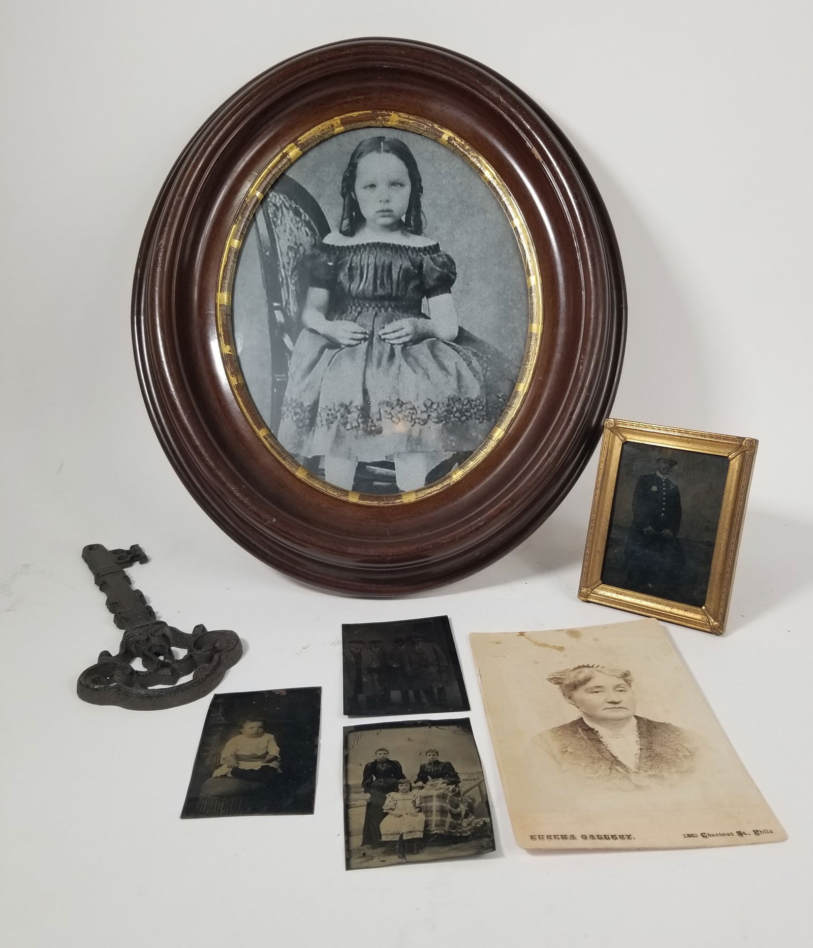 Lot of Assorted Antique Photographs (1 of 2)