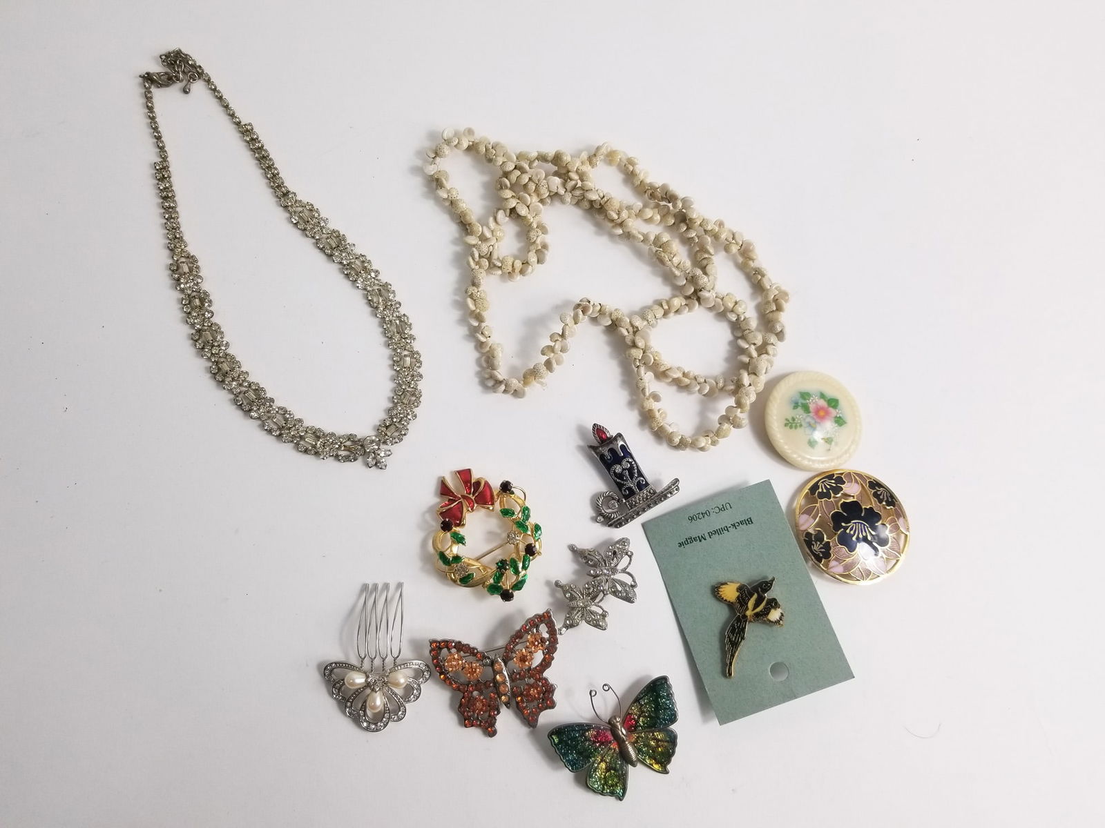 Accessories lot (1 of 1)