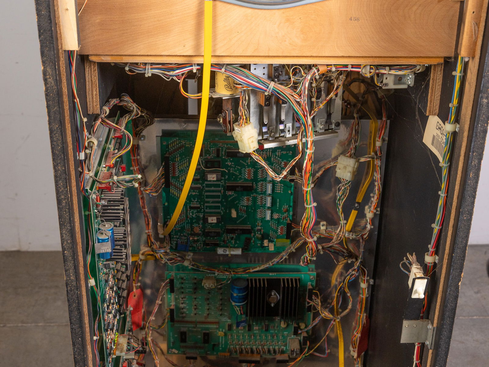 Granny and the Gators 1983 Vintage Pinball Machine by Bally Manufacturing Co. - 14