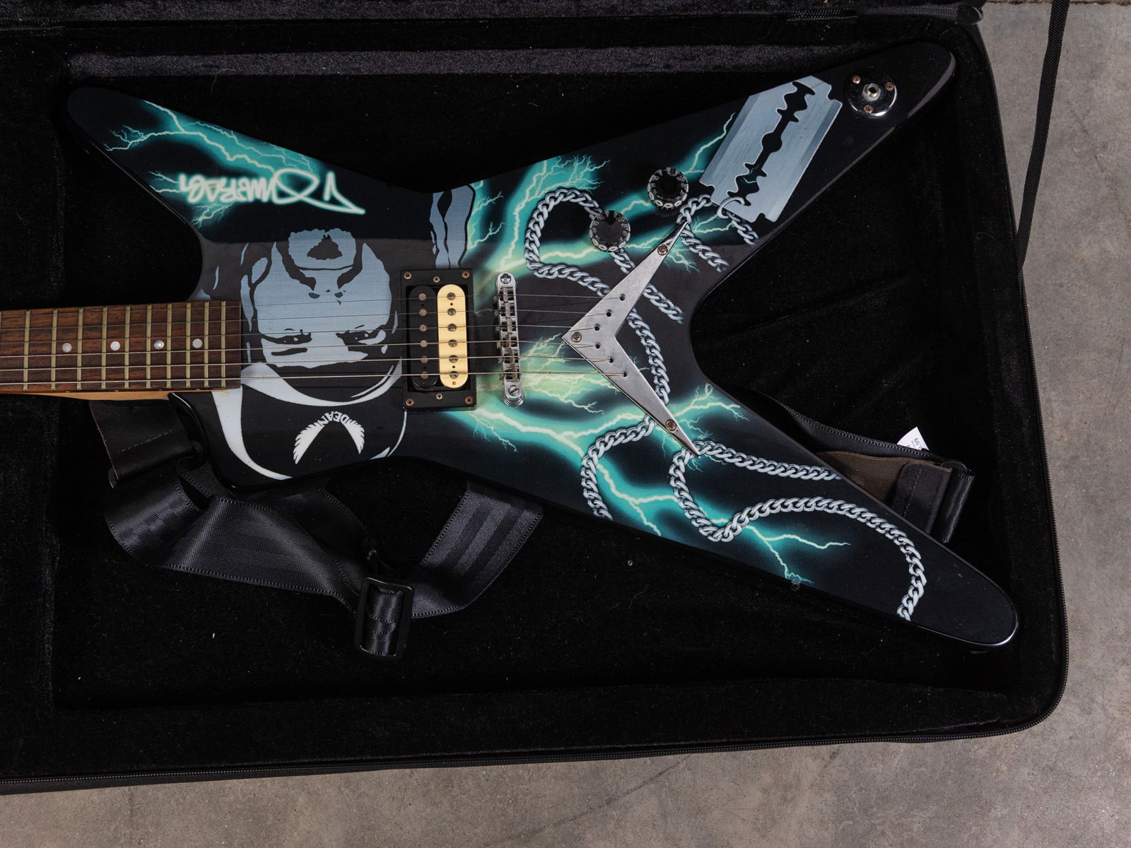 Dean Dimebag Darrell Tribute Electric Guitar - 4