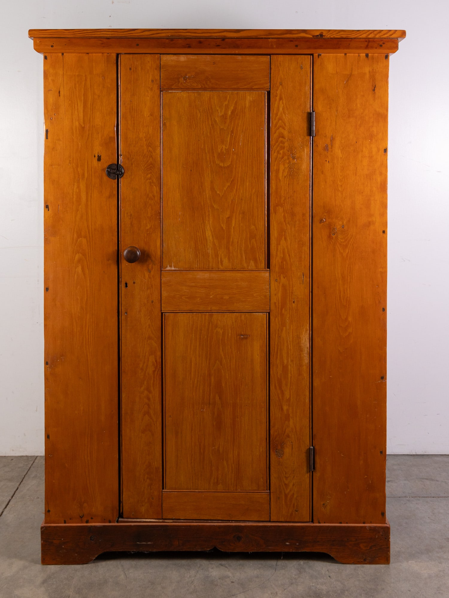 Antique Early Primitive Wardrobe Cupboard (1 of 10)