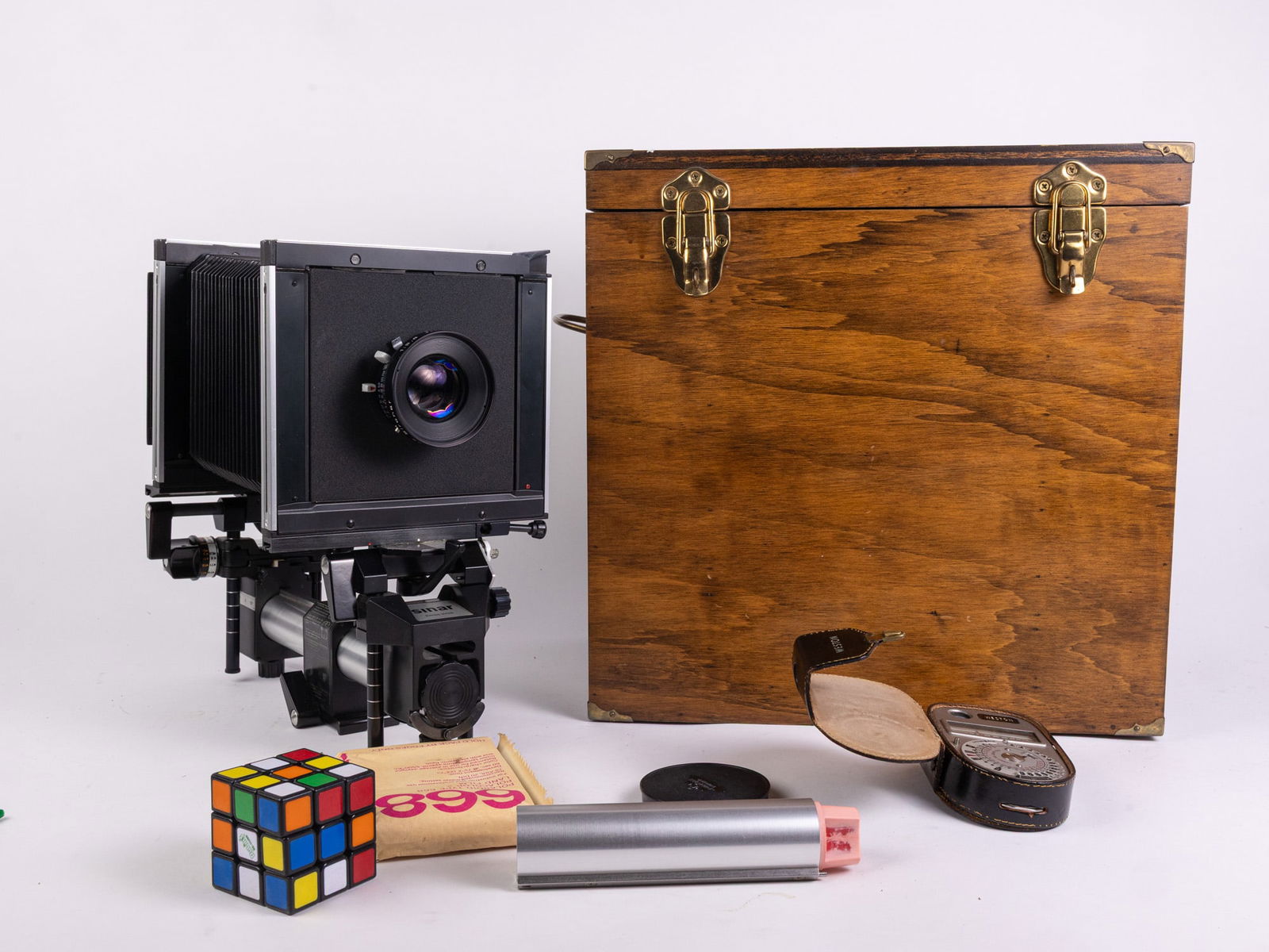 Sinar F 4x5 w/ 150mm Rodenstock Sironar F/5.6 Lens w/ Accessories - 2